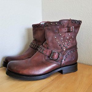 FRYE Veronica Stud Moto Short DARK BROWN